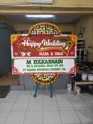 Papan Bunga di Panjang Magelang Tengah